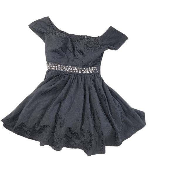 Trixxi Fit and Flare Mini Cocktail Dress Womens Junior Sz M Black Floral Gems - Picture 14 of 16